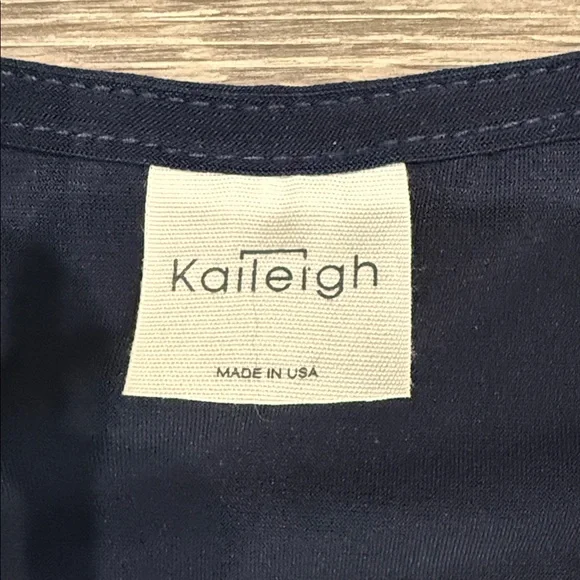 Elegant Navy Sleeveless Dress - Picture 4 of 5